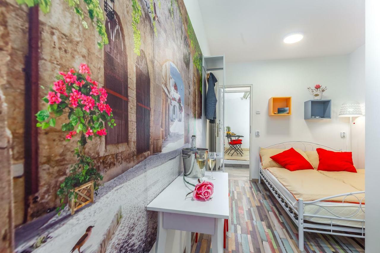 Center Rooms With Terrace Rijeka Buitenkant foto